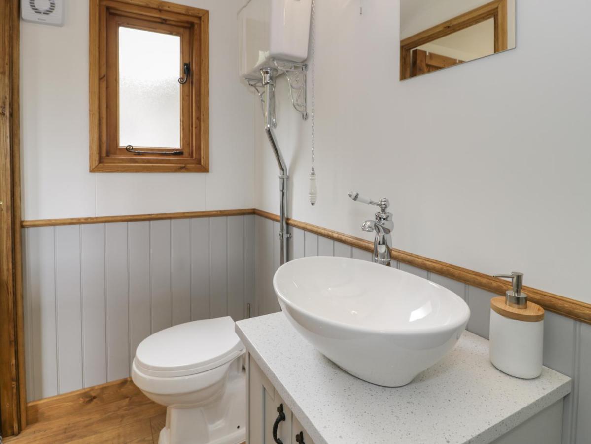 Tan Y Castell Shepherds Hut Llangollen Εξωτερικό φωτογραφία