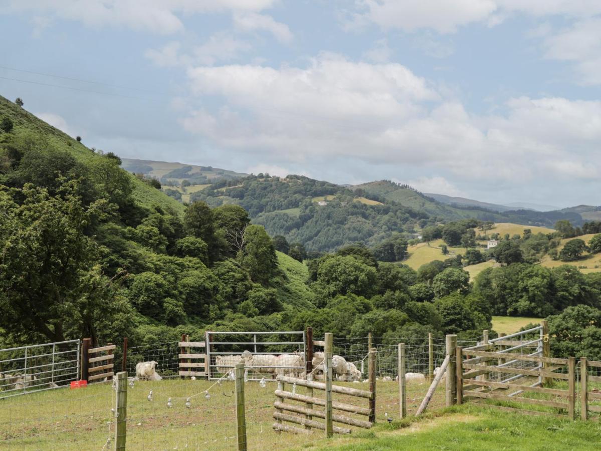 Tan Y Castell Shepherds Hut Llangollen Εξωτερικό φωτογραφία